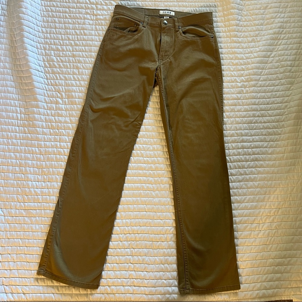 Rowm khaki pants 30/32